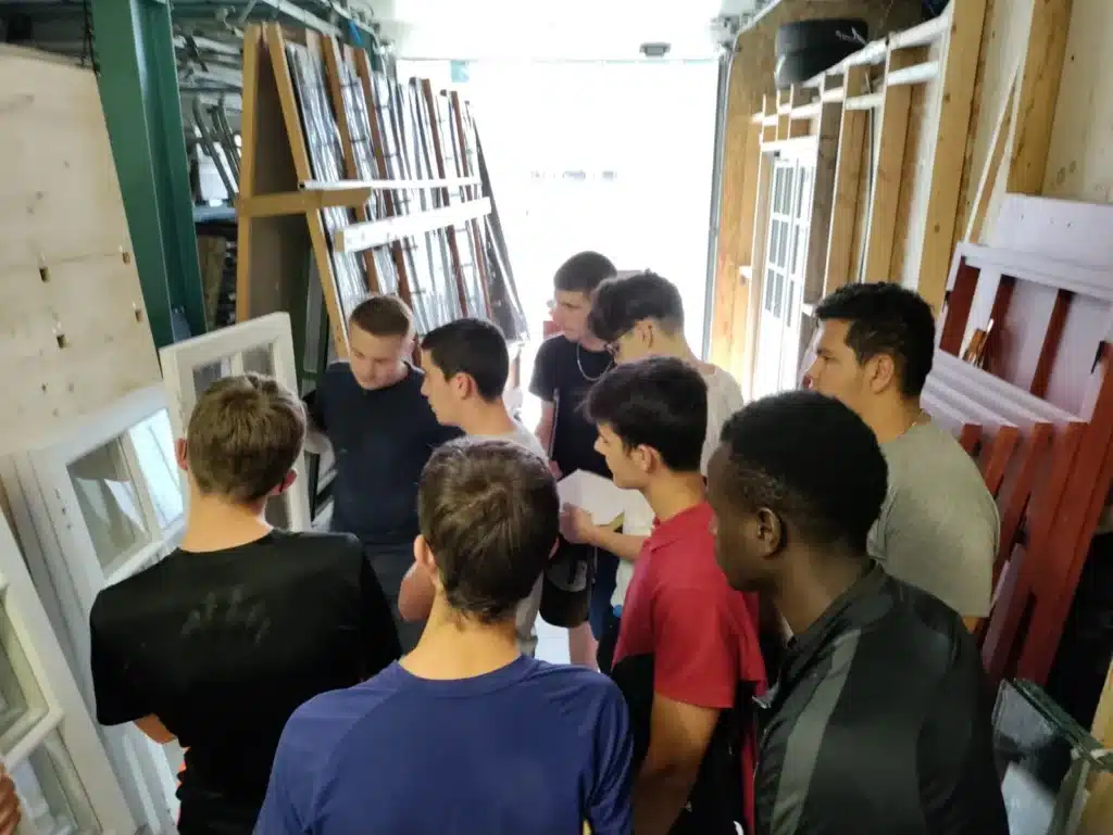 apprentis cap menuisier mfr des 4 vallees lamure sur azergue 1