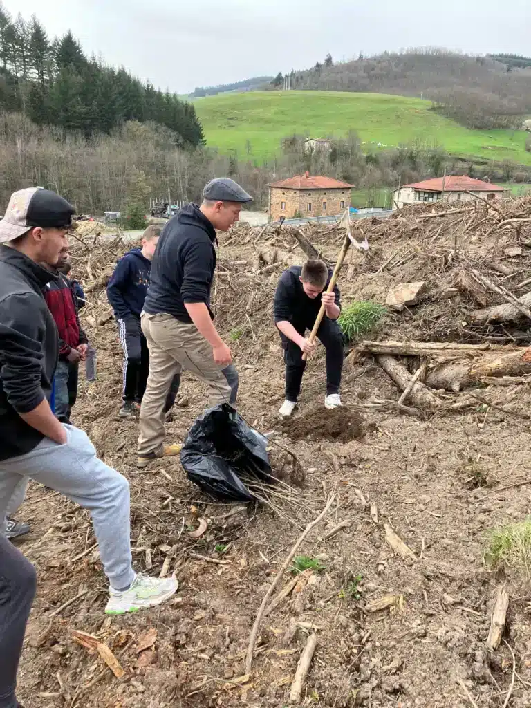 mfr des 4 vallees lamure sur rhone chantier sylviculture a c
