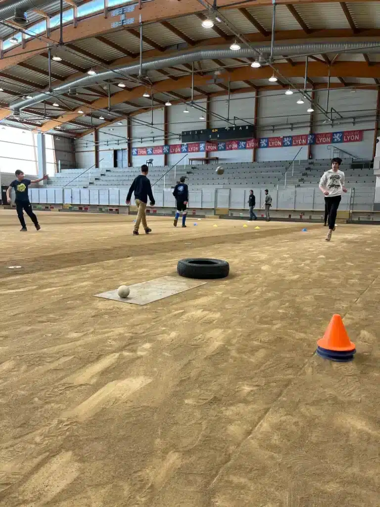 mfr des 4 vallees rhone initiation a la boule lyonnaise pour
