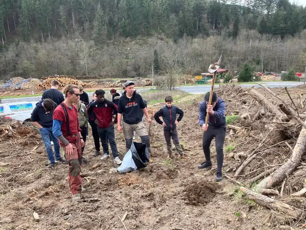 mfr des 4 vallees rhone jeunes en chantier sylviculture a ch
