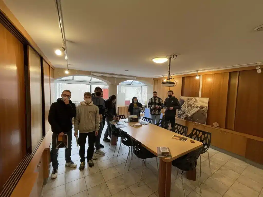 mfr des 4 vallees visite d entreprise a prisse et margaritel