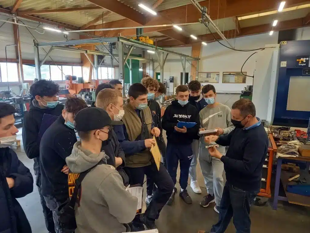 visite mfr des 4 vallees lamure sur azergues chez elbe prese 1